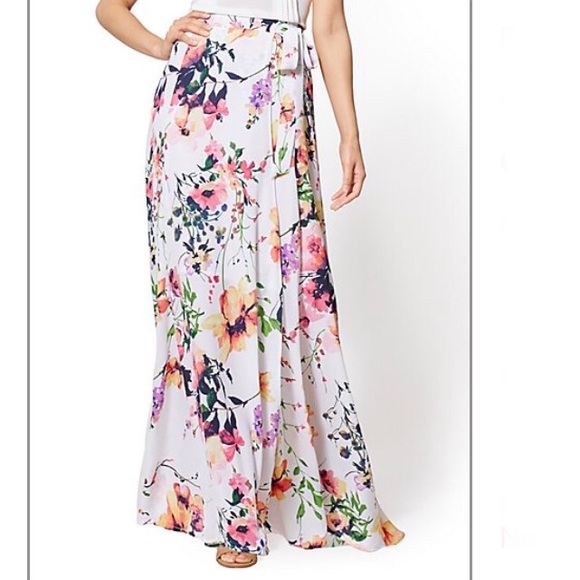 New York & Company Dresses & Skirts - New York & Company Floral Maxi Wrap Skirt Sz M
